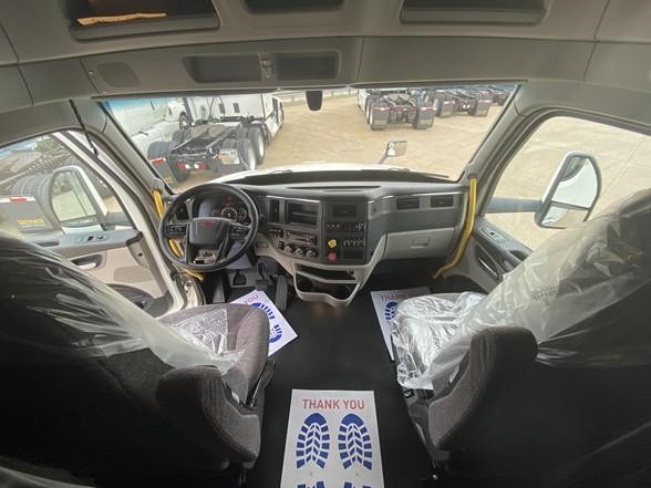 2022 PETERBILT 579 - image 6 of 6