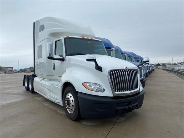 2022 INTERNATIONAL LT - image 1 of 6