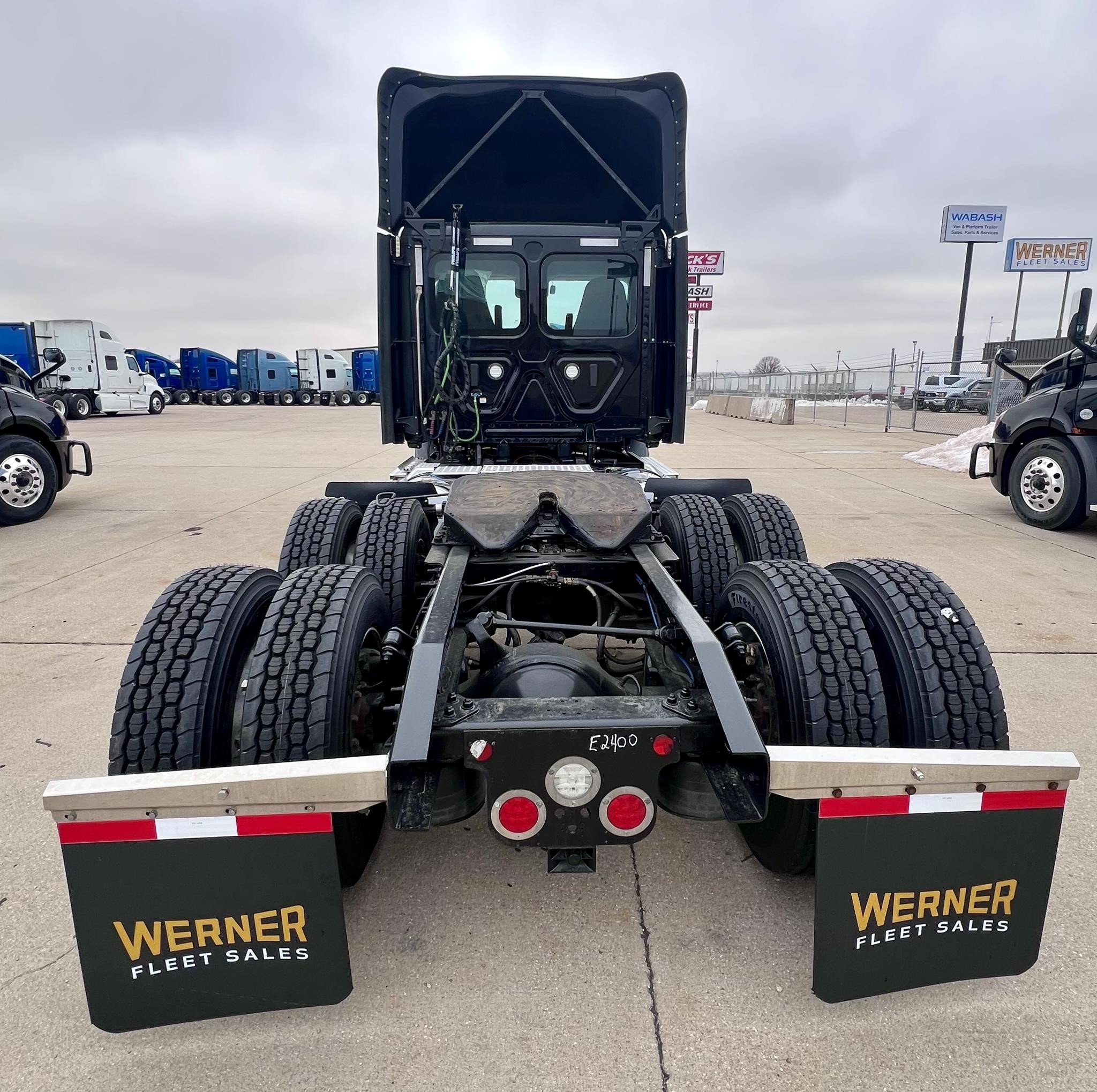 2021 FREIGHTLINER CASCADIA 116 - image 3 of 6