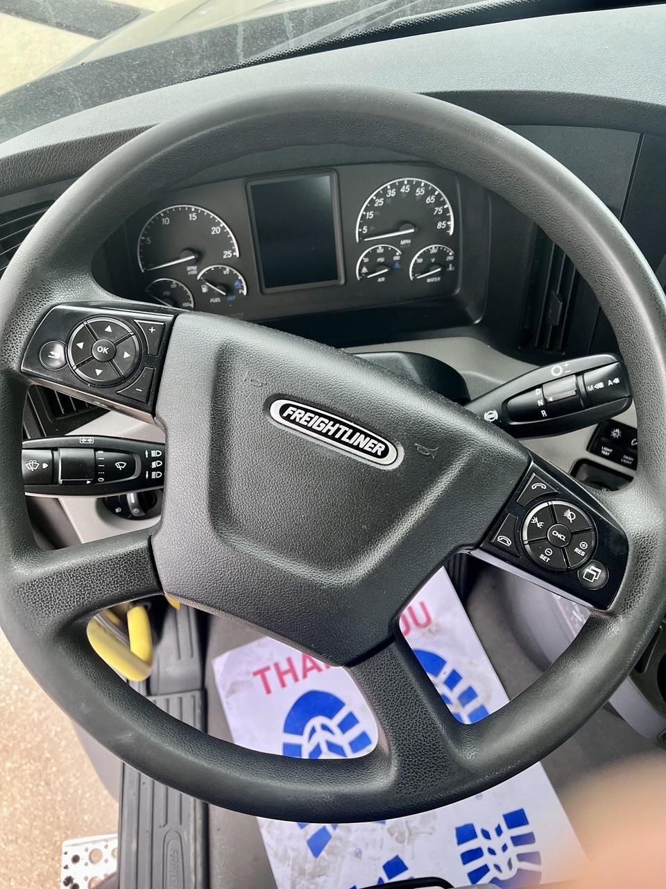 2021 FREIGHTLINER CASCADIA 116 - image 6 of 6