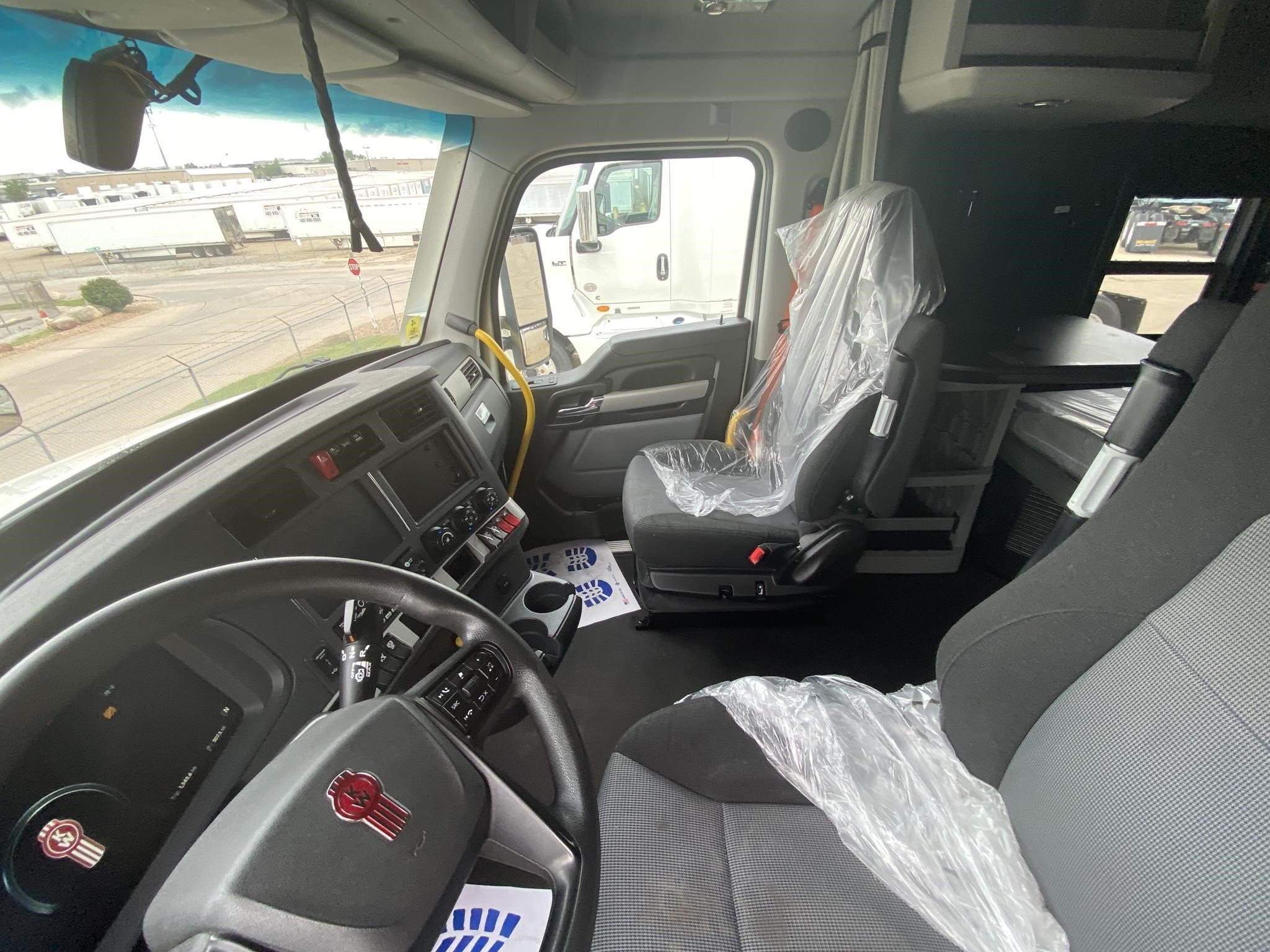 2023 KENWORTH T680 2023 KENWORTH T680 - image 6 of 6