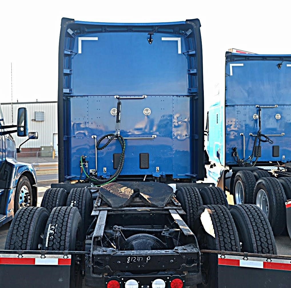 2024 KENWORTH T680 - image 5 of 6
