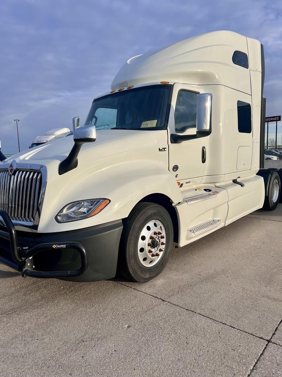 2024 INTERNATIONAL LT - image 3 of 6