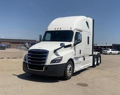 2023 FREIGHTLINER CASCADIA 126 - image 1 of 6