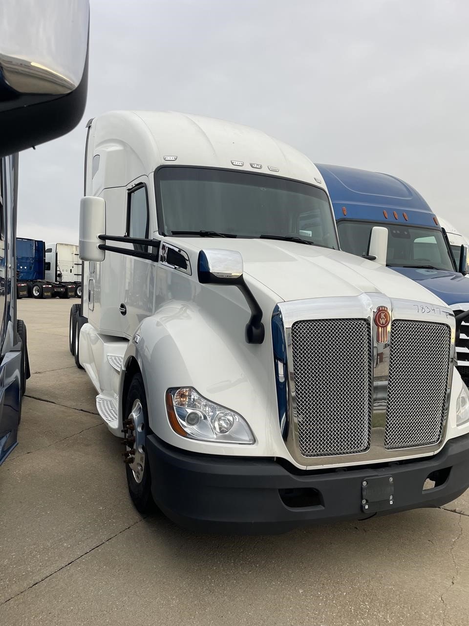 2021 KENWORTH T680 - image 4 of 6