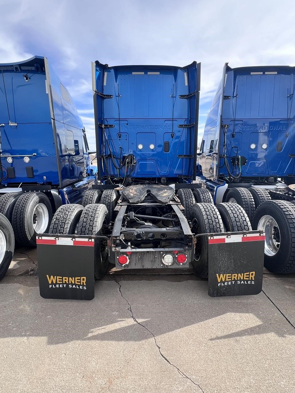 2022 INTERNATIONAL LT - image 3 of 6