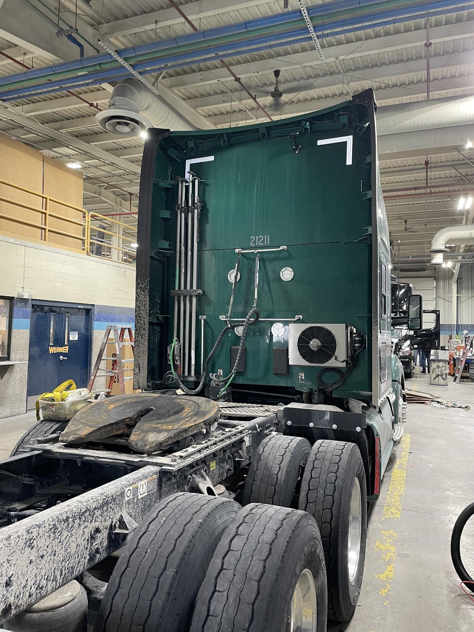 2021 KENWORTH T680 - image 3 of 3