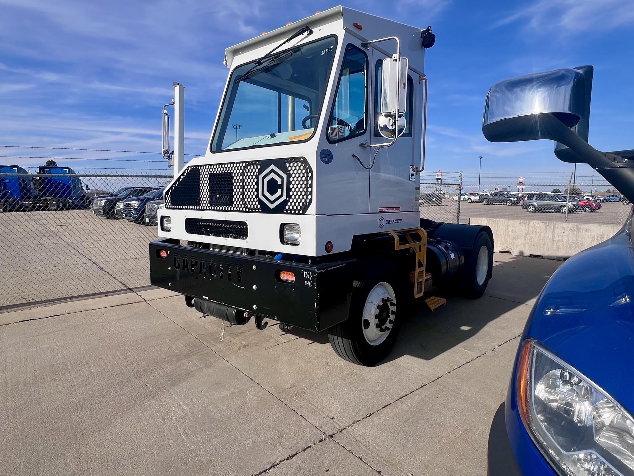 2018 CAPACITY TJ5000 DOT - image 2 of 6